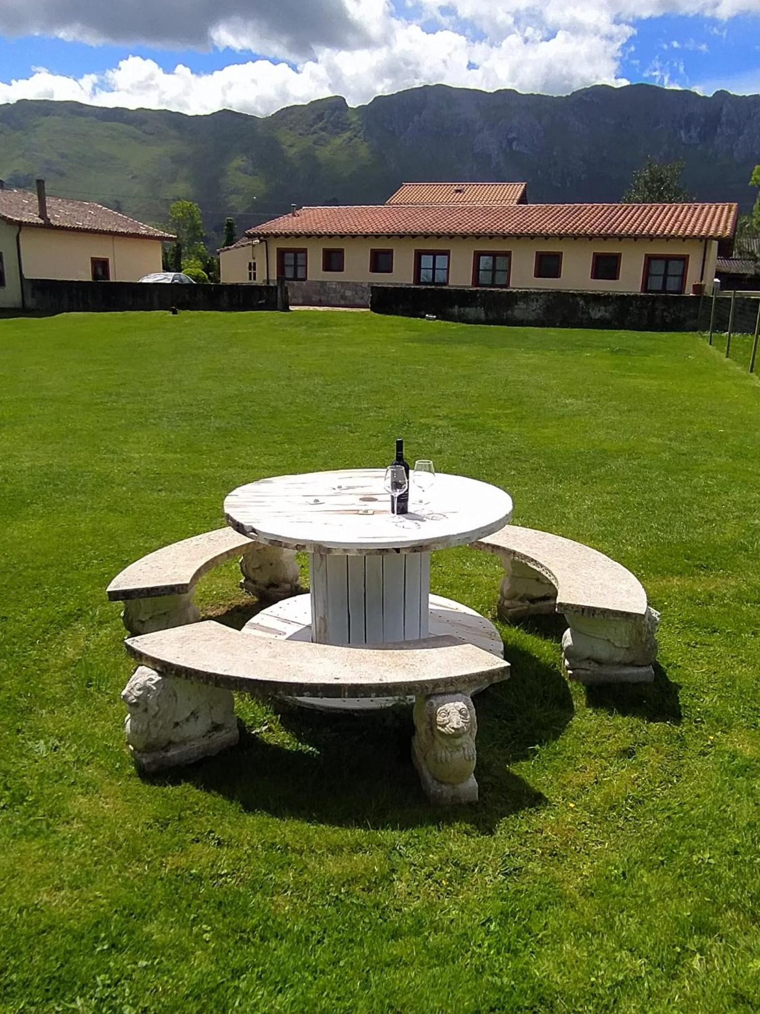 Apartamentos La Tarazana 4 La Pereda de Llanes Εξωτερικό φωτογραφία